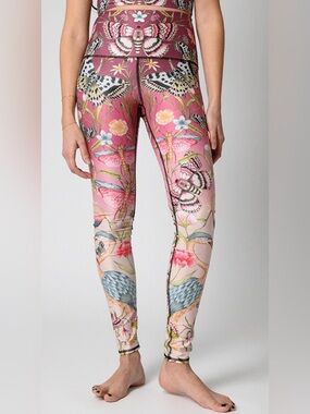 Yoga Democracy Pretty In Pink Full Length Leggings Size SMALL